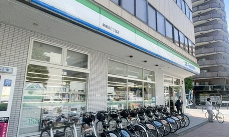 ファミリーマート新横浜三丁目店